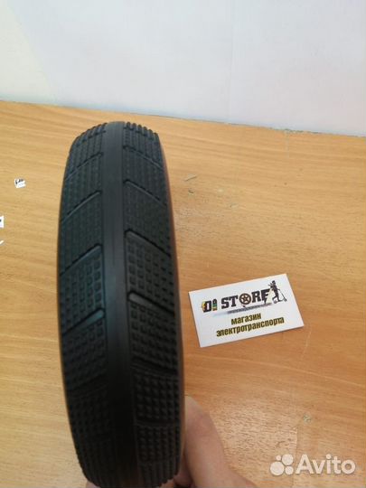 Литая покрышка для электросамоката Kugoo X1