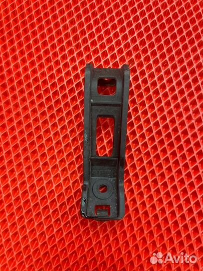 Крепление бампера заднее Subaru Xv GT7 FB20 2018