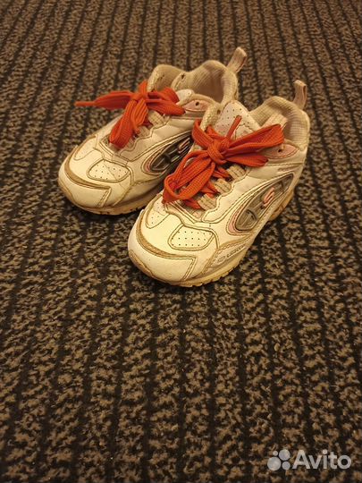 Кроссовки для девочки