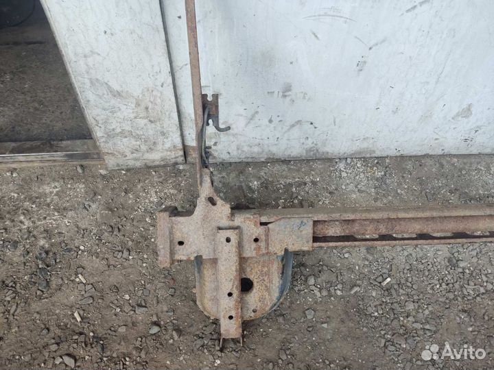 Задняя балка Рено Трафик, Опель Виваро