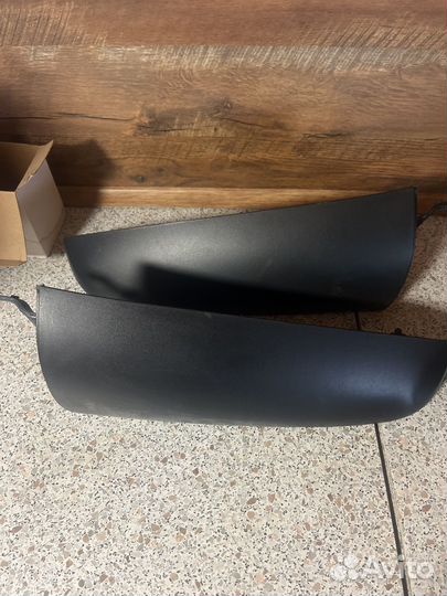 Заглушки над задними фонарями ларгус