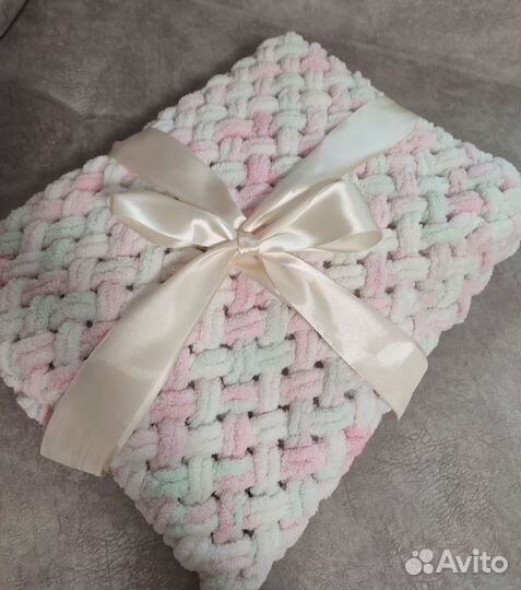 Плед детский вязаный ручная работа