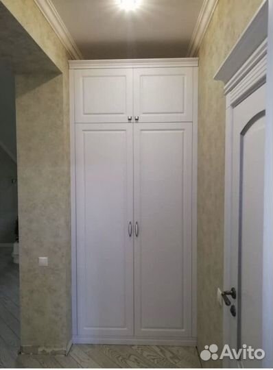 Шкаф распашной в нишу