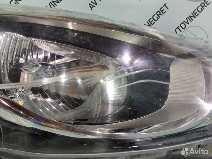 Фара правая Hyundai Solaris 1 оригинал с дефектом