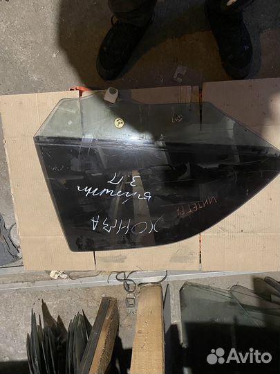 Стекло заднее правое honda integra 3 1996г