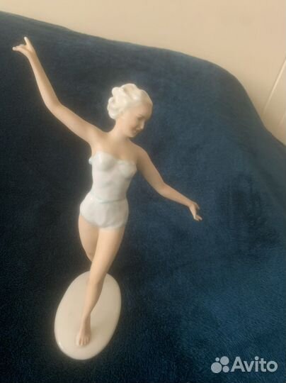Фарфоровые статуэтки