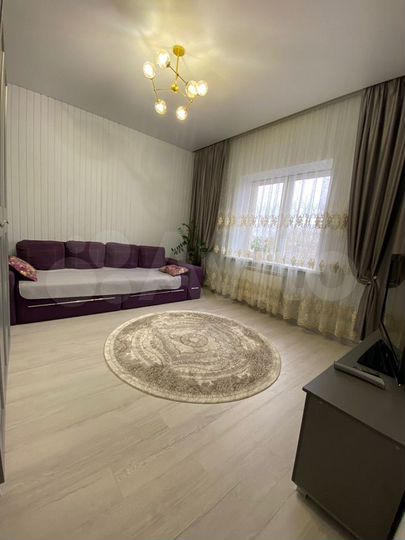 Коттедж 374 м² на участке 15 сот.