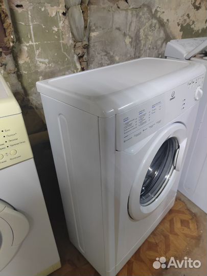 Indesit (узкая) 4кг