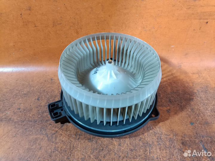 Моторчик печки Toyota Mark ii JZX110