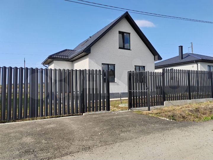 Дом 100 м² на участке 5 сот.