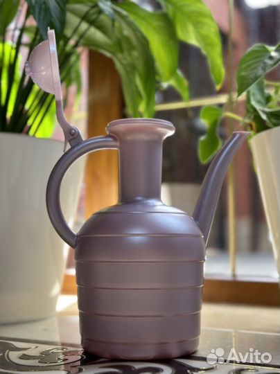 Кувшин для воды, кумган пластмассовый