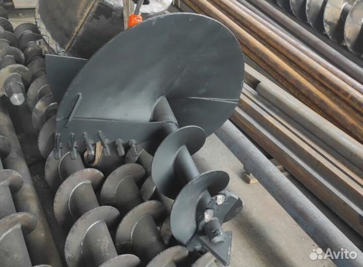 Бур для бурения колодцев