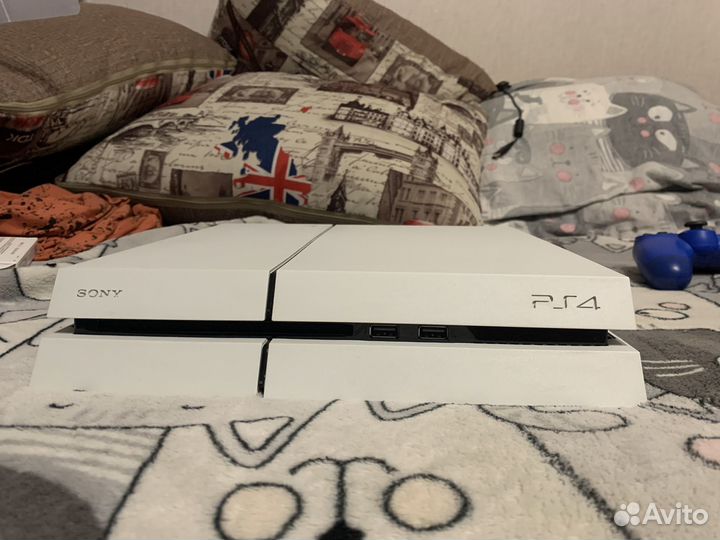 PS4 в идиальном состоянии