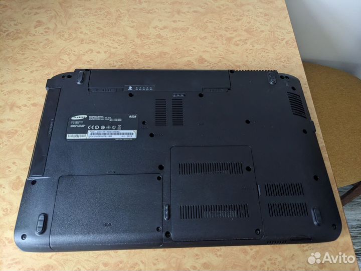 Ноутбук samsung R528