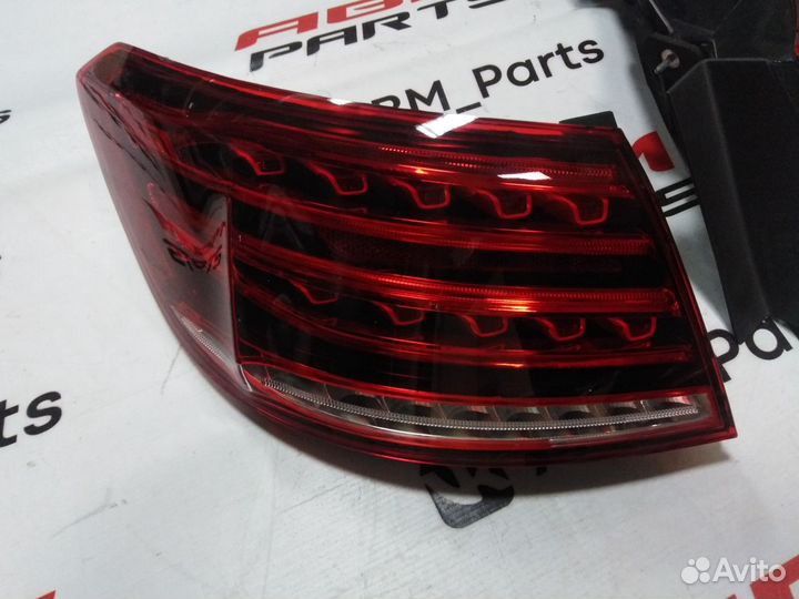 Комплект стопов в крылья Mercedes W207 рестайлинг