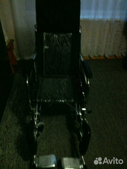 Продаю новую инвалидную коляску с ручным приводом
