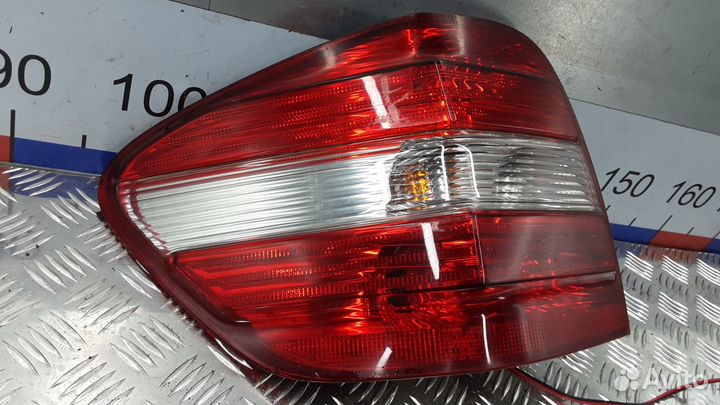 Фонарь mercedes-benz ML W164 (2005-2011)