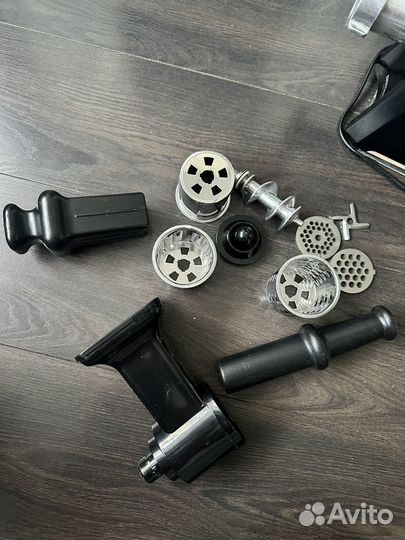 Мясорубка электрическая Redmond RMG 1223-6