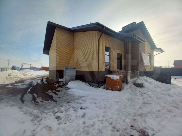 Дом 244 м² на участке 12,5 сот.