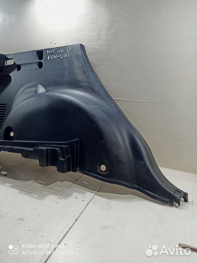 Обшивка багажника левая Toyota Rav4 40