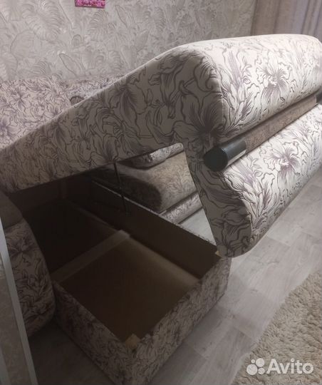 Туалетный столик с зеркалом бу