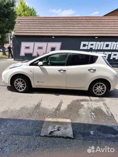 Nissan Leaf AT, 2013, 120 000 км