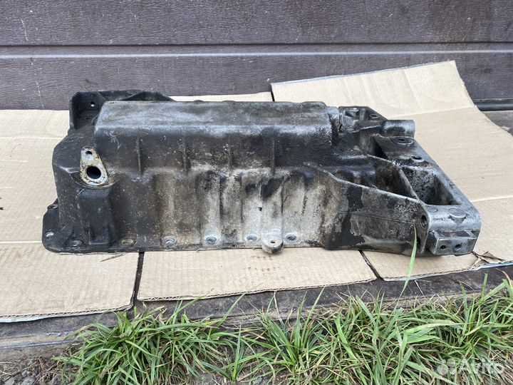 Поддон Peugeot 406 2.0 бензин