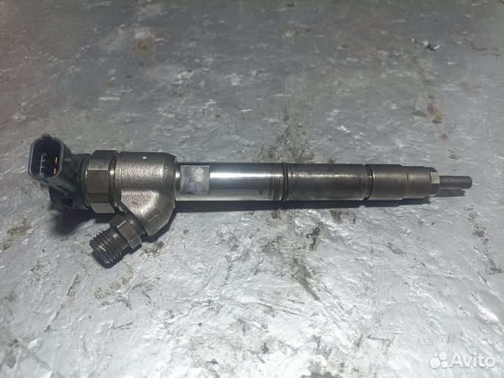 Форсунка топливная Genesis G80 2 2020 338002R100