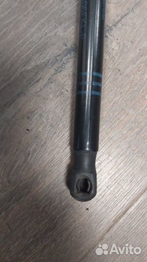 Амортизатор капота Bmw 528I F10 N20B20A 2013