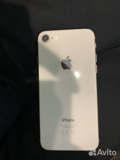 Телефон iPhone 8 64 gb