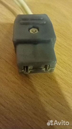 Адаптер советский FBC 13120 (13.5V и 1.2А). Кабели