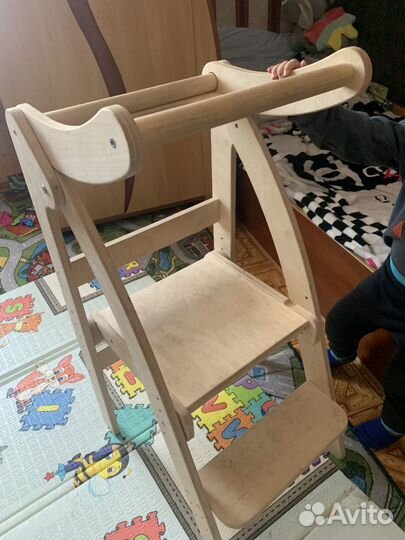 Башня помощника стул