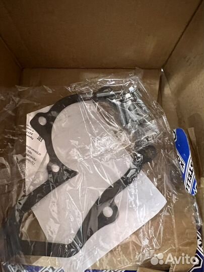 Помпа mazda ford volvo