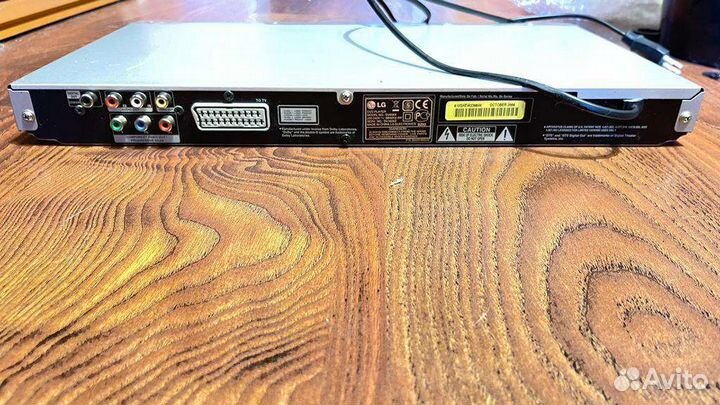 DVD плеер LG DV-656X