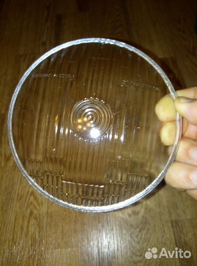 Стекло для фары ваз 2106