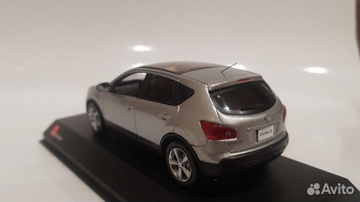 Модель Nissan Qashqai 1:43