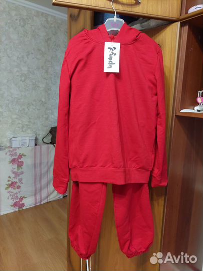 Спортивный костюм для девочки