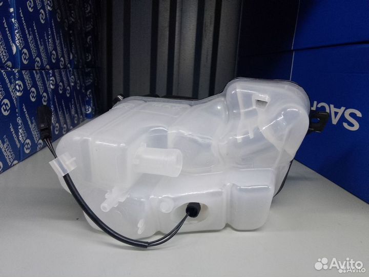 21430320 Расширительный бачок