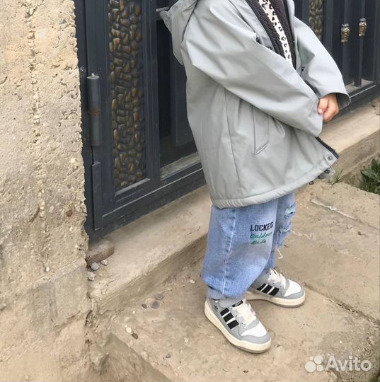 Джинсы детские