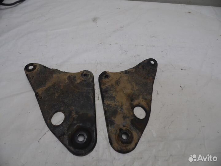 Кронштейн передней балки Hyundai Elantra xd 2000-2