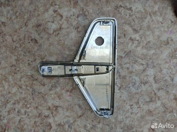 Накладка на бампер лев. зад. daihatsu tanto