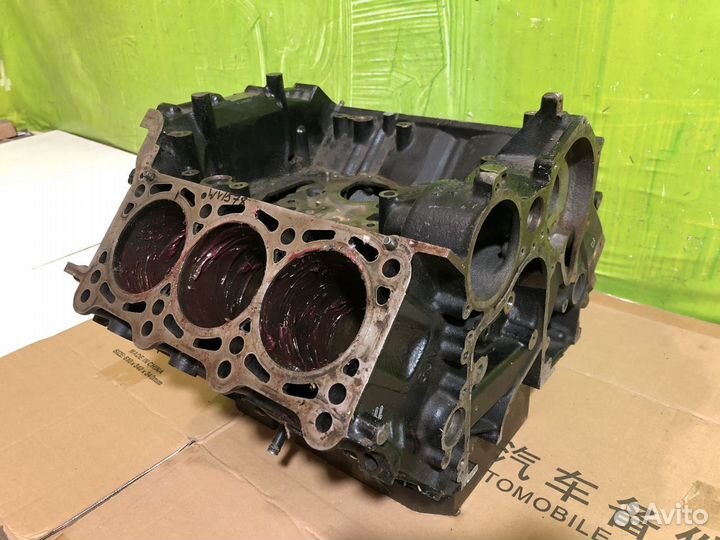 Блок цилиндров VW Touareg Audi Q7 BKS 059103011