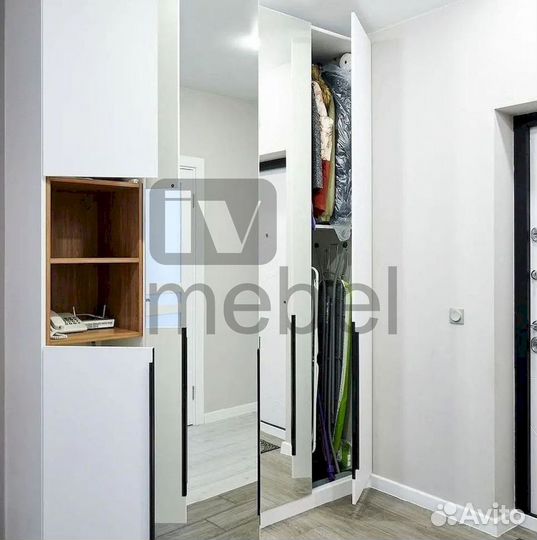 Шкаф двухстворчатый