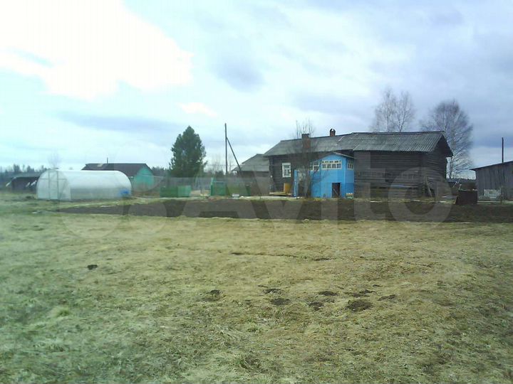 Дом 27,7 м² на участке 60 сот.