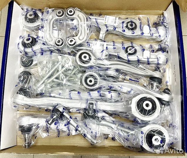 Рычаги передней подвески Audi A6 C6 комплект