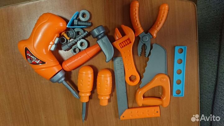 Детский верстак с инструментами