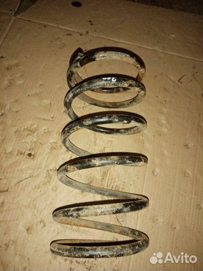 Пружина задняя Daewoo Leganza C20SED