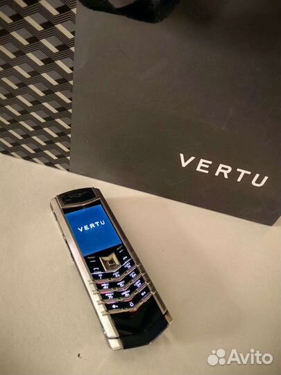 Телефон Vertu