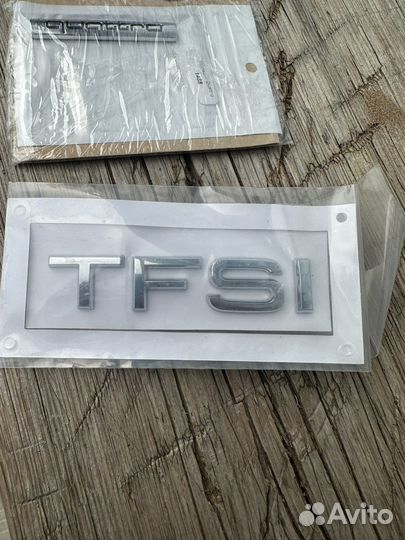 Шильдик audi a6 tfsi quattro