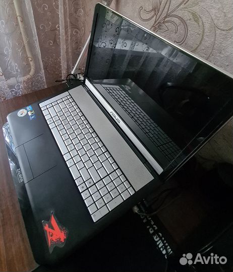 Ноутбук asus N75S 17 дюймов